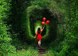 Du lịch Đông Âu khám phá đường hầm tình yêu