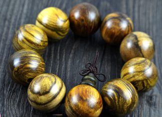 Đi du lịch Indonesia nên mua gì về làm quà?