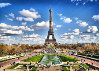 Đi tour du lịch Pháp – Paris hoa lệ có an toàn không?