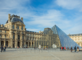 Tour du lịch Pháp – Bảo tàng Louvre mang kiến trúc hoàn mỹ