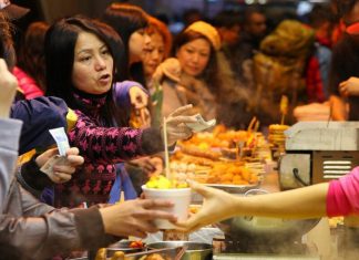 Khám phá các khu phố ẩm thực trong tour du lịch Hồng Kông