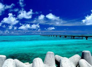 Khám phá 06 bãi biển khiến khách du lịch Nhật Bản trầm trồ